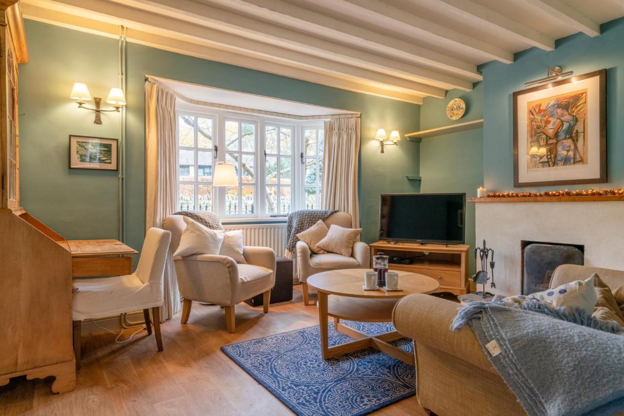 2 Manor Lodge Cottages 奇平卡姆登 外观 照片